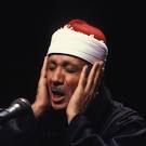 NANTERRE, FRANCE - FEVRIER: Cheikh Abdelbasset Abdessamad en concert lors des journees de musique arabe en fevrier 1985 a Nanterre, France. (Photo by Jacques PRAYER/Gamma-Rapho via Getty Images)